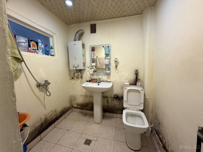Satılır 3 otaqlı köhnə tikili 70 m², Qara Qarayev m., photo 14 from 15