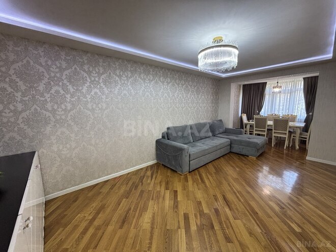 Продаётся 3-комн. вторичка 78 м², м. Нефтчиляр, photo 3 from 17