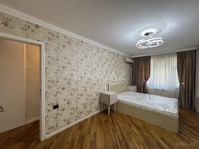 Продаётся 3-комн. вторичка 78 м², м. Нефтчиляр, photo 11 from 17