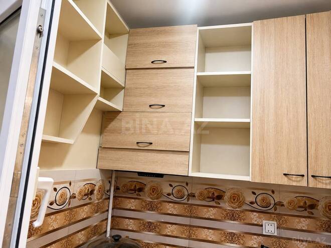 Satılır 2 otaqlı köhnə tikili 50 m², İnşaatçılar m., photo 4 from 9