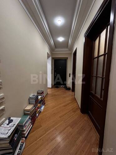 Продаётся 3-комн. вторичка 110 м², м. Низами, photo 6 from 13