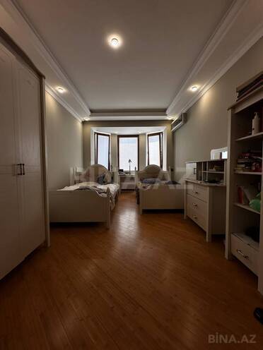 Продаётся 3-комн. вторичка 110 м², м. Низами, photo 7 from 13