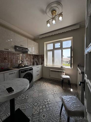 Продаётся 2-комн. вторичка 60 м², м. Элмляр Академиясы, photo 5 from 9