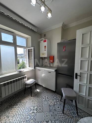 Продаётся 2-комн. вторичка 60 м², м. Элмляр Академиясы, photo 6 from 9