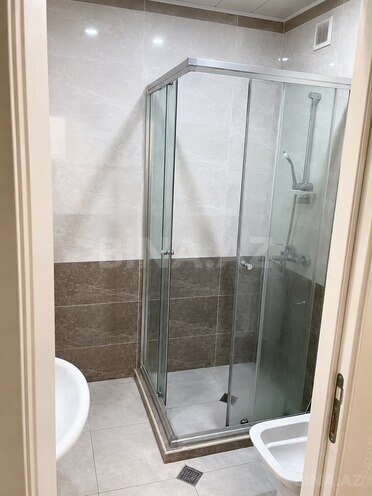 Продаётся 2-комн. новостройка 64 м², Абшеронcкий  р., photo 8 from 9