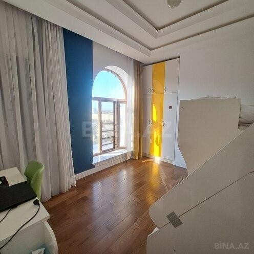 Продаётся 3-комн. новостройка 132 м², м. Нефтчиляр, photo 8 from 19