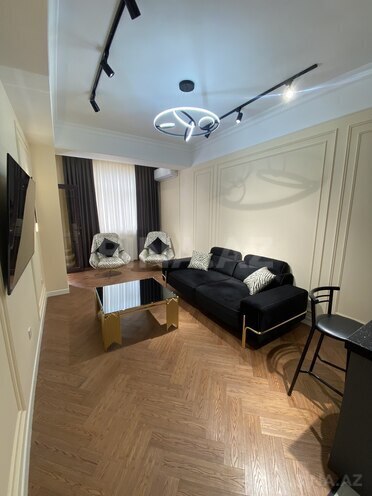 Продаётся 3-комн. новостройка 100 м², Насиминский  р., photo 1 from 19