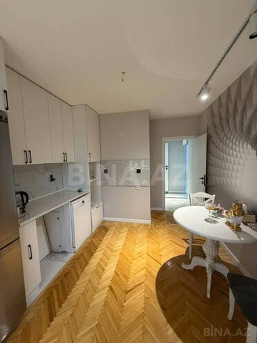 Satılır 3 otaqlı köhnə tikili 80 m², İnşaatçılar m., photo 10 from 24