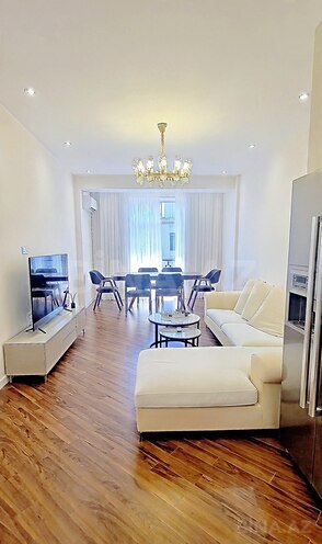 Сдаётся 2-комн. новостройка 80 м², Насиминский  р., photo 1 from 8