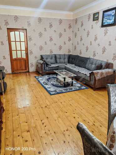 Сдаётся 2-комн. новостройка 70 м², м. Нефтчиляр, photo 1 from 11