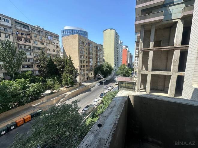Продаётся 3-комн. новостройка 100 м², м. Элмляр Академиясы, photo 17 from 21