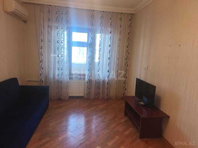 Сдаётся 3-комн. вторичка 95 м², м. Ази Асланов, photo 3 from 14