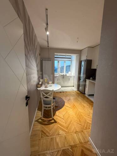 Satılır 3 otaqlı köhnə tikili 80 m², İnşaatçılar m., photo 10 from 18