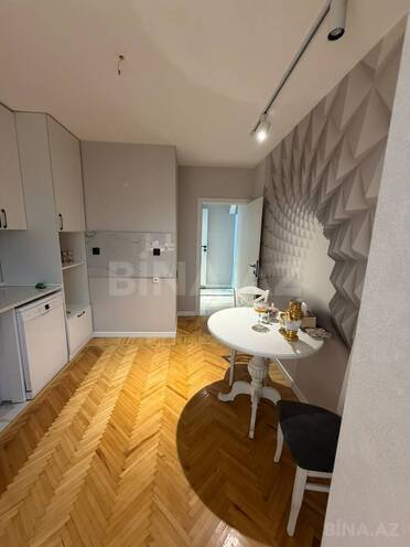 Satılır 3 otaqlı köhnə tikili 80 m², İnşaatçılar m., photo 12 from 18