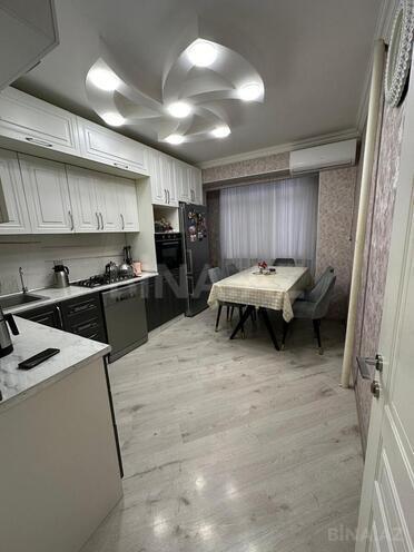 Satılır 3 otaqlı köhnə tikili 70 m², Yeni Günəşli q., photo 1 from 15