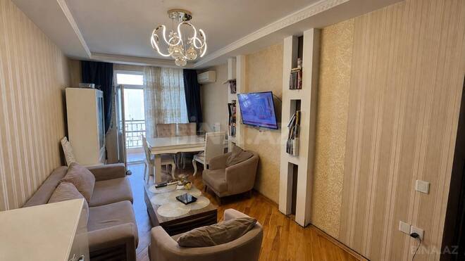 Satılır 3 otaqlı köhnə tikili 74 m², Yeni Yasamal q., photo 1 from 11