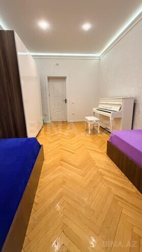 Satılır 3 otaqlı köhnə tikili 75 m², Elmlər Akademiyası m., photo 7 from 12