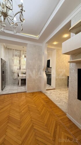Satılır 3 otaqlı köhnə tikili 75 m², Elmlər Akademiyası m., photo 5 from 12