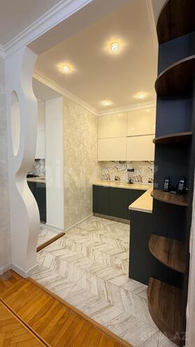 Satılır 3 otaqlı köhnə tikili 75 m², Elmlər Akademiyası m., photo 6 from 12
