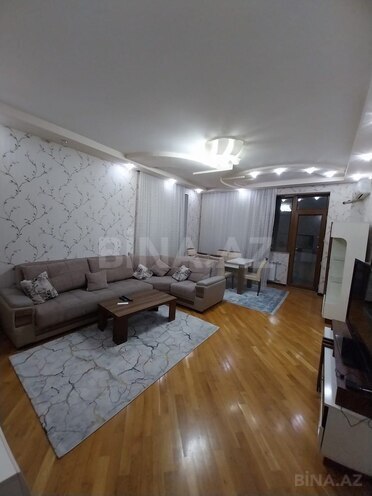 Сдаётся 3-комн. новостройка 130 м², м. 8 ноября, photo 1 from 13