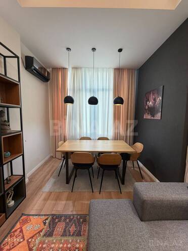 Сдаётся 2-комн. новостройка 65 м², м. Низами, photo 1 from 11