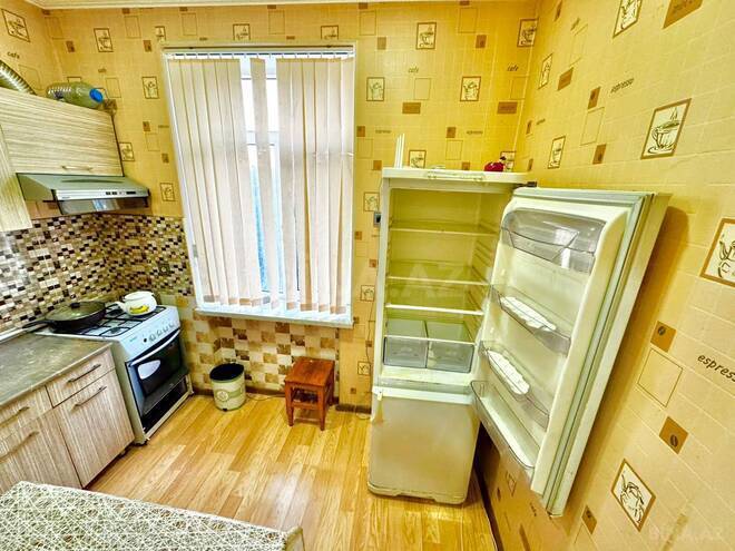 Satılır 1 otaqlı köhnə tikili 40 m², Qara Qarayev m., photo 11 from 14