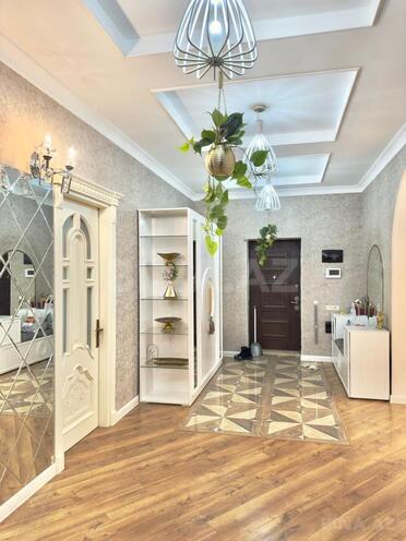 Satılır 5 otaqlı həyət evi/bağ evi 365 m², Şüvəlan q., photo 25 from 30