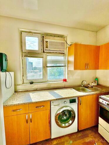 Satılır 2 otaqlı köhnə tikili 37 m², Qara Qarayev m., photo 9 from 12