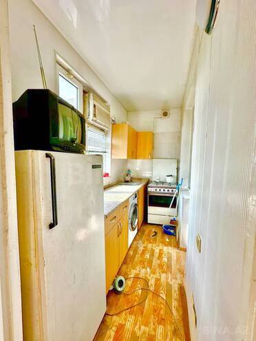 Satılır 2 otaqlı köhnə tikili 37 m², Qara Qarayev m., photo 7 from 12