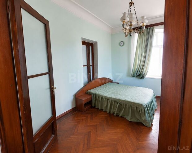 Продаётся 3-комн. вторичка 101 м², Насиминский  р., photo 11 from 20