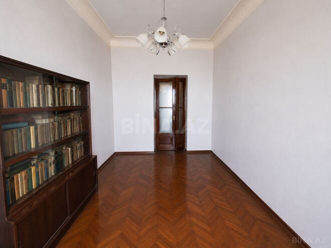 Продаётся 3-комн. вторичка 101 м², Насиминский  р., photo 14 from 20