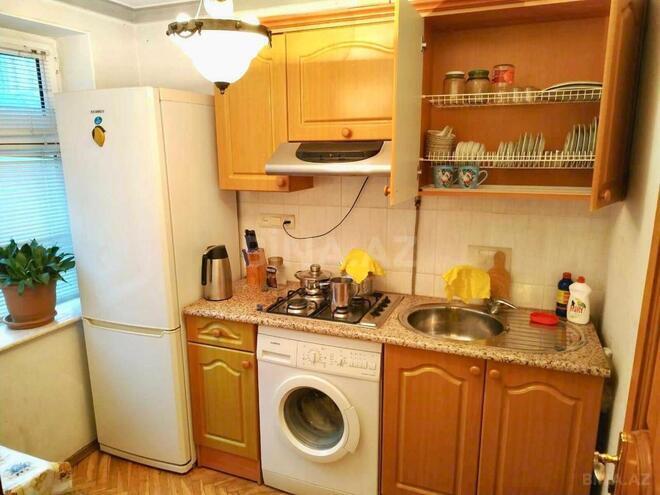 İcarəyə verilir 2 otaqlı köhnə tikili 59 m², Elmlər Akademiyası m., photo 7 from 9