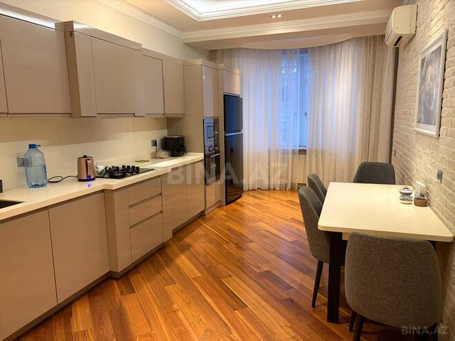 Продаётся 4-комн. новостройка 215 м², Насиминский  р., photo 7 from 28