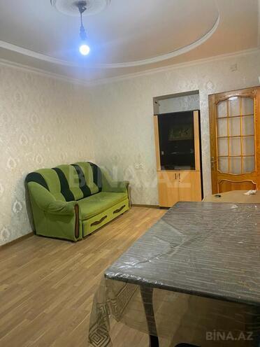 Satılır 3 otaqlı köhnə tikili 75 m², Qaradağ r., photo 1 from 18