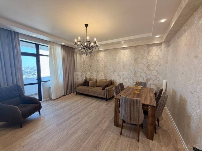 Сдаётся 2-комн. новостройка 82 м², м. Нефтчиляр, photo 1 from 11
