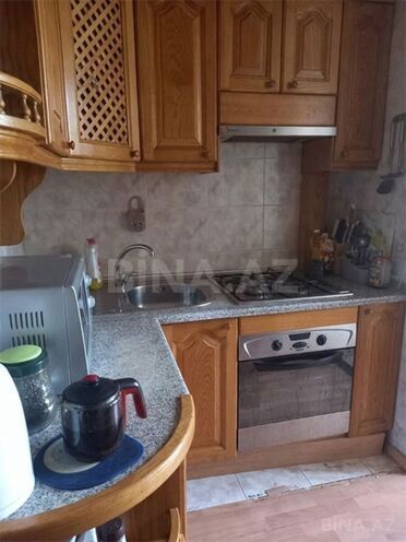 Продаётся 3-комн. вторичка 70 м², м. Низами, photo 6 from 9