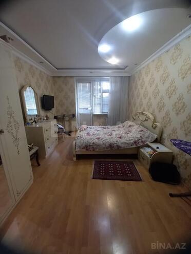 Продаётся 3-комн. вторичка 70 м², м. Низами, photo 4 from 9