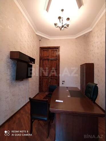 Продаётся 3-комн. вторичка 60 м², м. Ичеришехер, photo 11 from 18