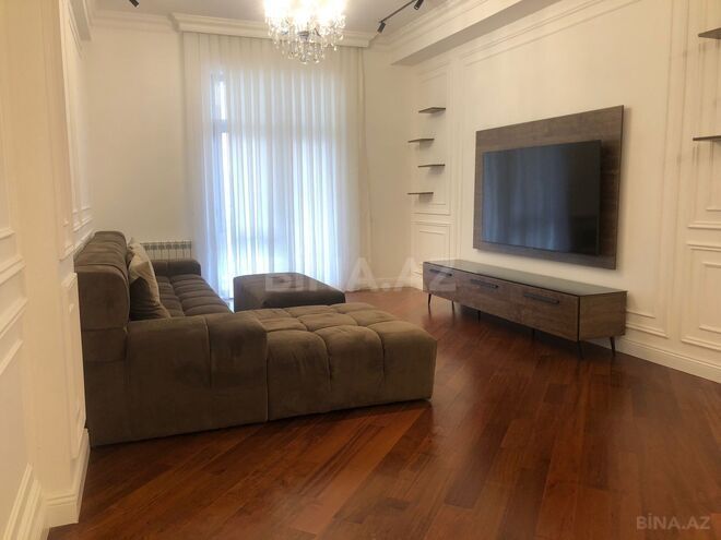 Satılır 4 otaqlı yeni tikili 270 m², 28 May m., photo 4 from 13