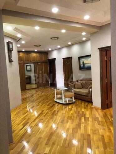 Сдаётся 4-комн. новостройка 170 м², м. Низами, photo 1 from 21