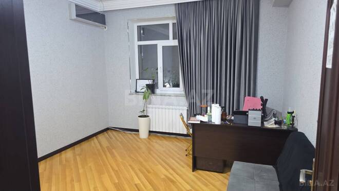 İcarəyə verilir  obyekt 250 m², 8 Noyabr m., photo 1 from 19