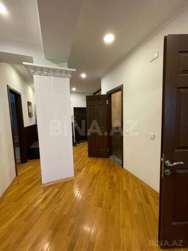 Сдаётся 3-комн. новостройка 130 м², м. Элмляр Академиясы, photo 4 from 13