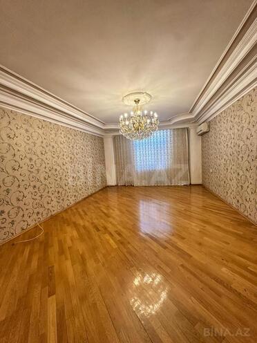 Продаётся 3-комн. новостройка 137 м², м. Ази Асланов, photo 1 from 18