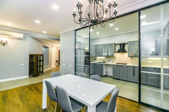 Сдаётся 4-комн. новостройка 200 м², м. Сахил, photo 1 from 14