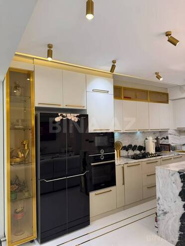 İcarəyə verilir 4 otaqlı yeni tikili 150 m², 28 May m., photo 19 from 30