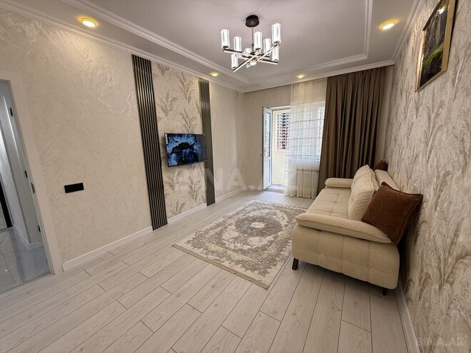 Продаётся 2-комн. вторичка 60 м², м. Ази Асланов, photo 3 from 23