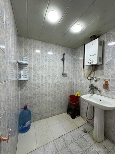 Продаётся 2-комн. вторичка 55 м², м. Ази Асланов, photo 6 from 13