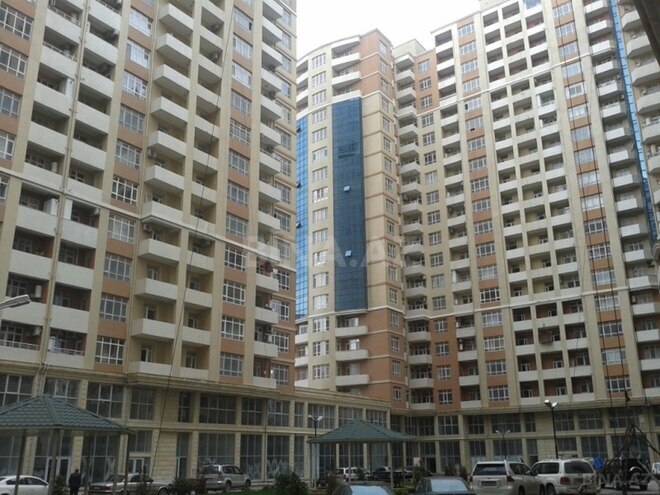 Сдаётся 3-комн. новостройка 110 м², м. Шах Исмаил Хатаи, photo 1 from 14