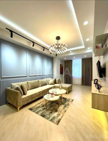 İcarəyə verilir 2 otaqlı yeni tikili 80 m², 28 May m., photo 3 from 12