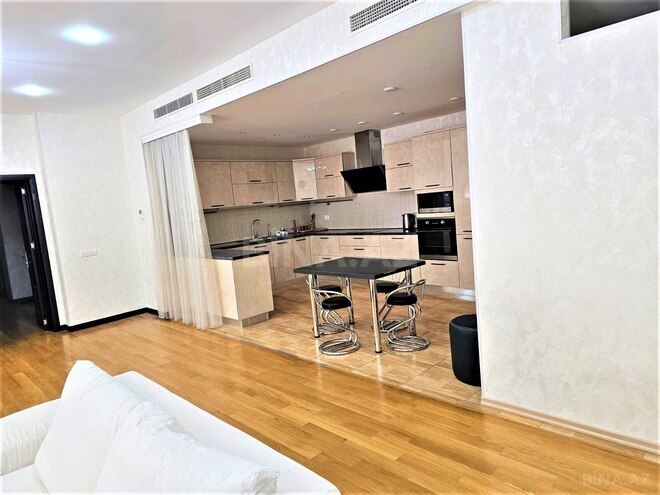İcarəyə verilir 4 otaqlı yeni tikili 230 m², Nəsimi r., photo 13 from 26